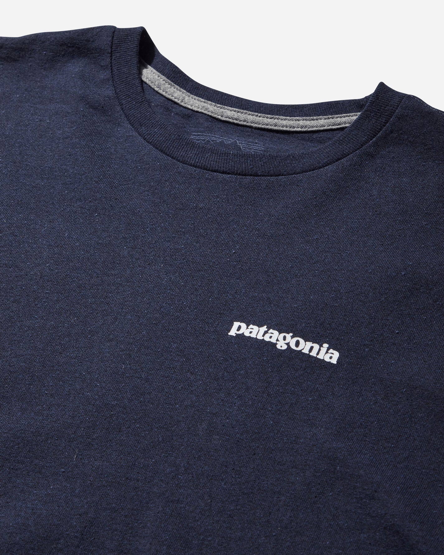 Patagonia M'S L/S P-6 Logo Responsibili-Tee New Navy T-Shirts Longsleeve 38518 NENA