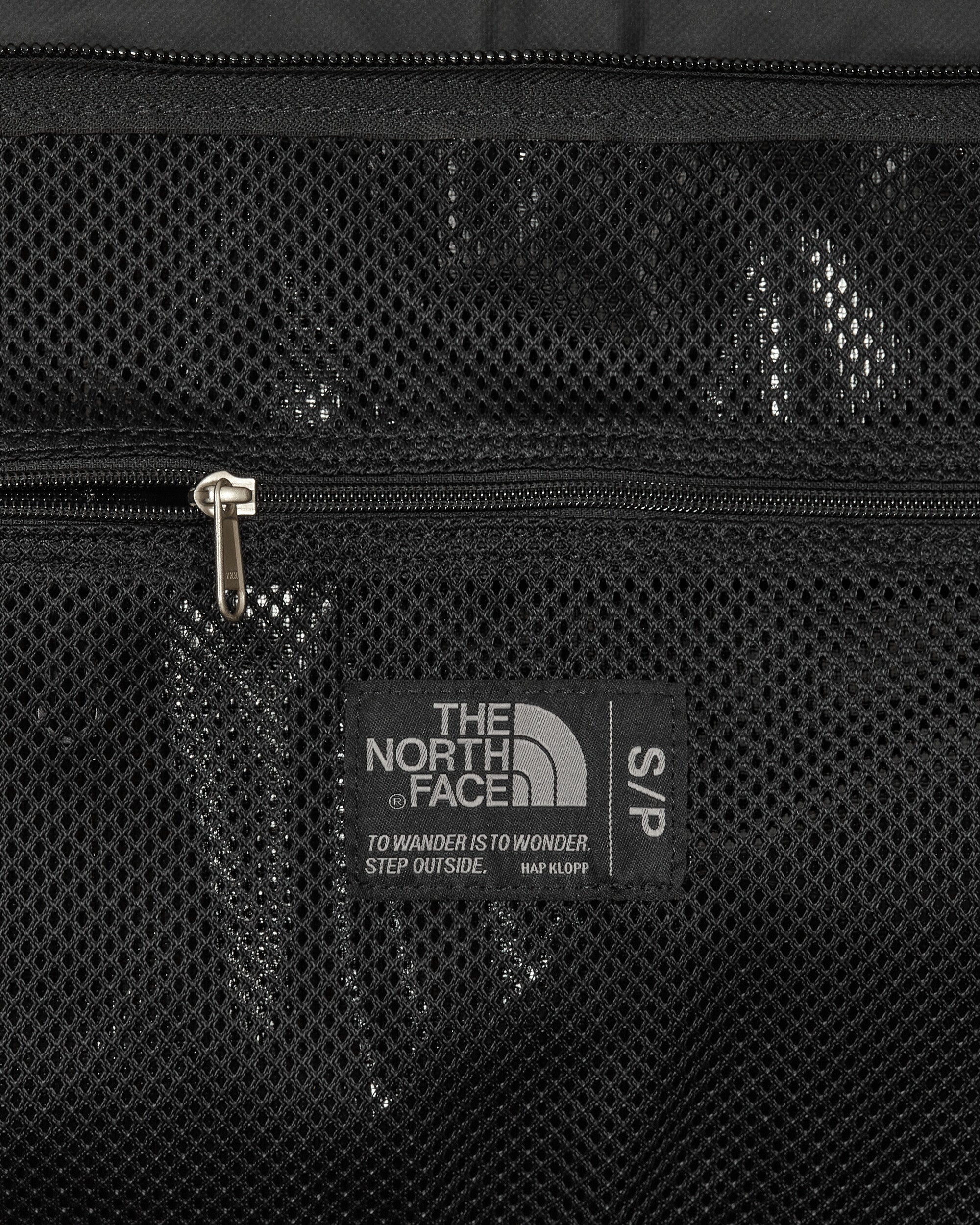 The North Face Base Camp Duffel - S Tnf Black/Tnf White Bags and Backpacks Travel Bags NF0A52ST KY41