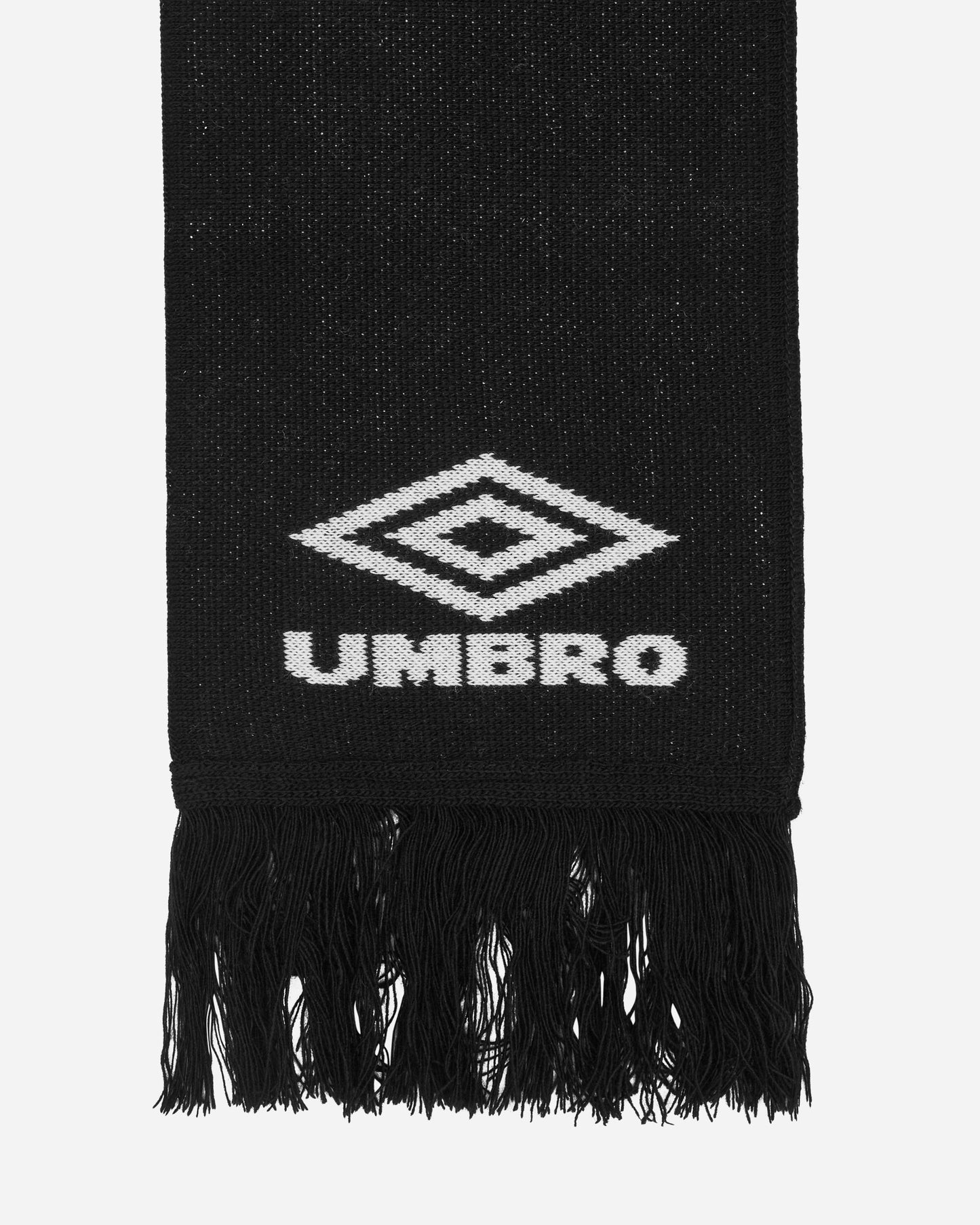 Umbro Jacquard Check Scarf Black Gloves and Scarves Scarves and Warmneck UBMW216YA06 BLK0001